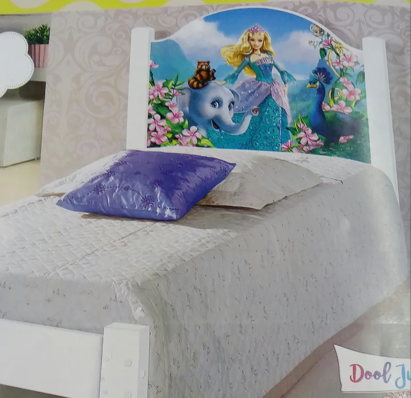 Cama Solteiro com Cabeceira Adesivada
